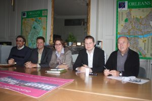 Corinne Leveleux-Teixeira et Michel Brard seront départagés par les militants.