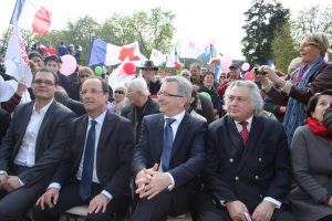 Durant la campagne il y a presque un an, à Blois.