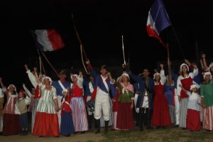 Le dernier spectacle estival de Cléry-Saint-André (Loiret) mettait en scène les femmes de la Révolution dont Olympes de Gouges (Photo Christian Bidault).
