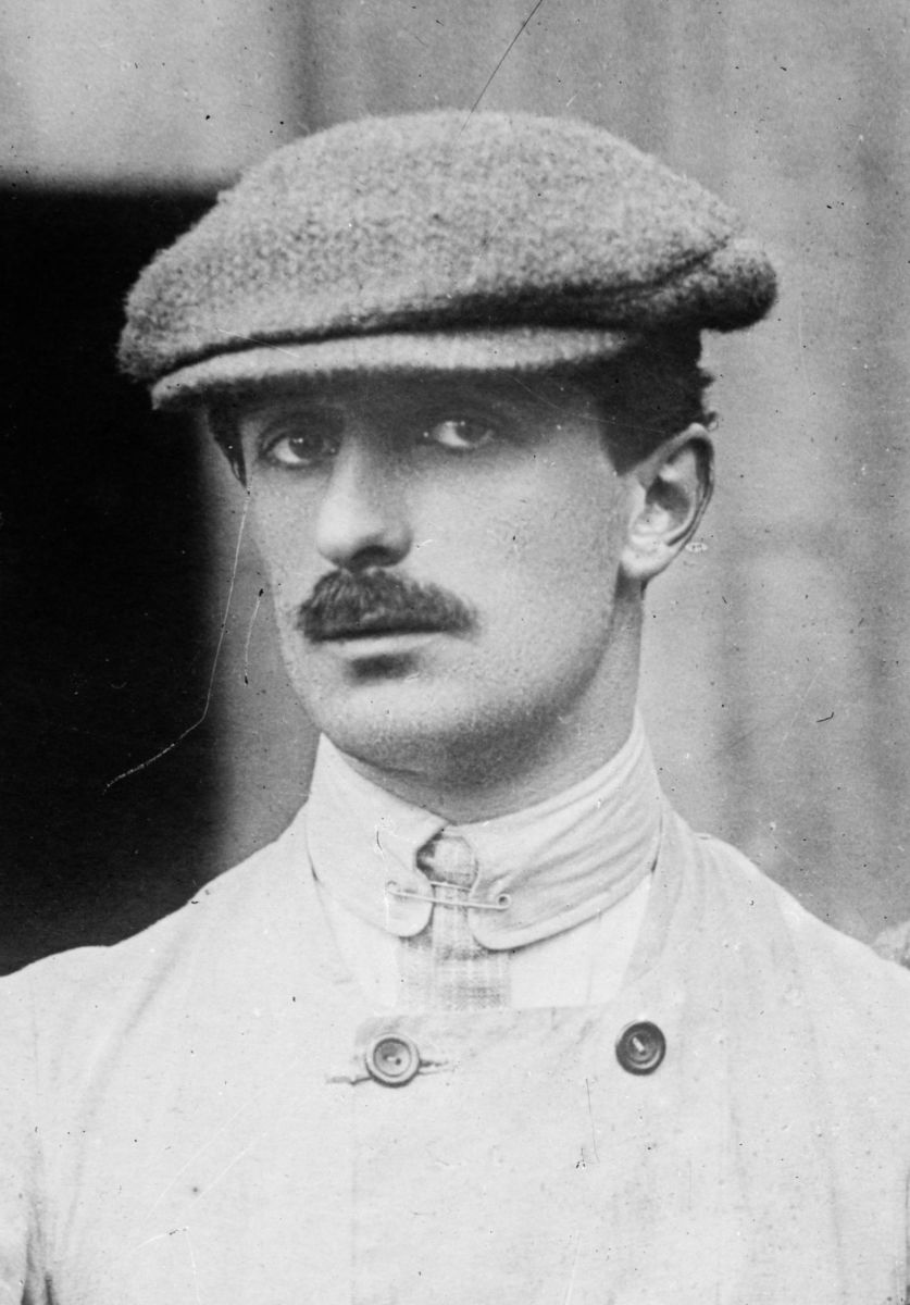 Gabriel Voisin, un avionneur devenu constructeur de voitures. Magcentre