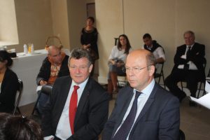 Jean-Pierre Gorges (à gauche), ici avec Gérard Hamel, les maires des deux principales villes du département,Chartres et Dreux.