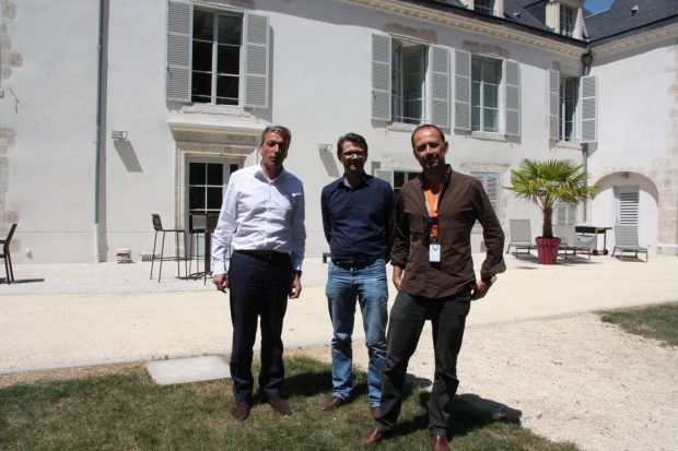 Philippe Vigier avec les dirigeants de Pentolag. 