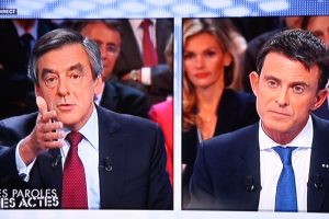 Serge Grouard (LR) dans l'ombre de François Filon sur France2.