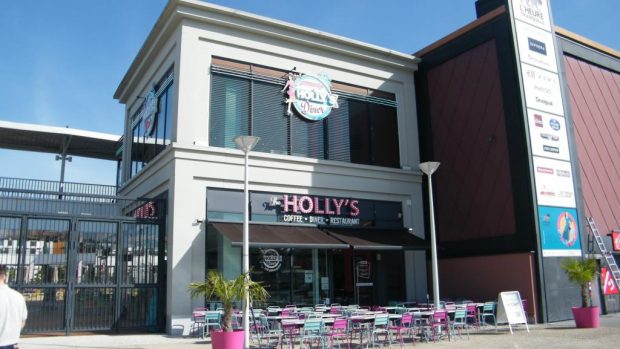 Holly's Diner 1