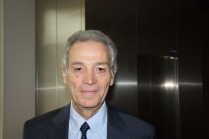 Frédéric Cuillerier, maire de Saint-Ay et président (LR) des maires du Loiret.