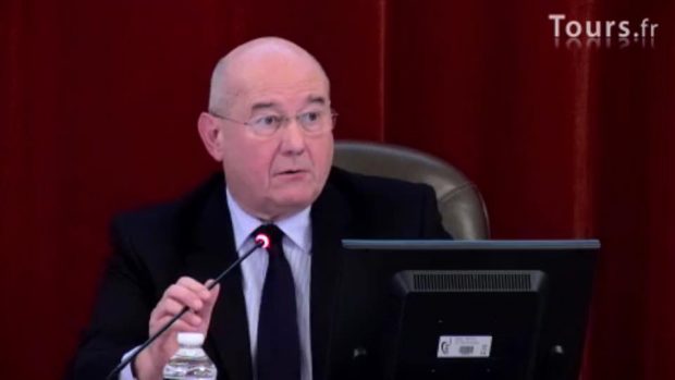 Serge Babary en conseil municipal