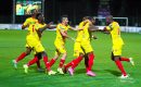 Les joueurs de l’US Orléans en passe de changer la couleur de leurs maillots (gilets) jaunes Les joueurs de l’US Orléans en passe de changer la couleur de leurs maillots (gilets) jaunes