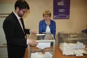 Avant le dépouillement, Martine Grivot et Philippe Barbier.