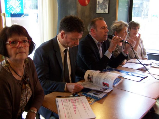 Marc Gricourt, maire de Blois (au micro), et Christophe Degruelle, adjoint à la culture et pdt d'Agglopolys (à sa droite).