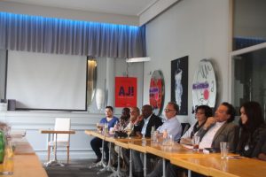 Un auditoire LR et centre droit à ce café média.