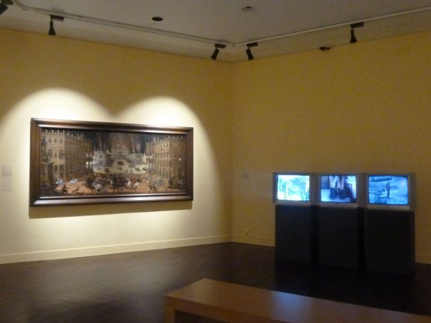 "Cinéma permanent" installation vidéo  au premier étage