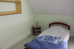 Dans une chambre du centre de Beaumont.