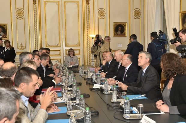 Bernard Cazeneuve a reçu hier les organisations syndicales de la Police Nationale ©Ministère de l'Interieur.