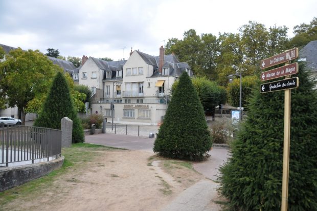Tout prêt de la Place Louis-XII, un lieu peu discret de trafic régulier de stupéfiants.