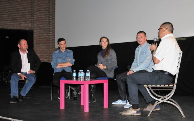 M-A Le Fur (au centre) entourée de Julien Philips (à g.), Cyril Niveau et Tuan Nguyen (à d.).