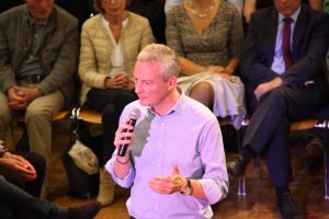 Tirs nourris contre ses concurrents de droite.