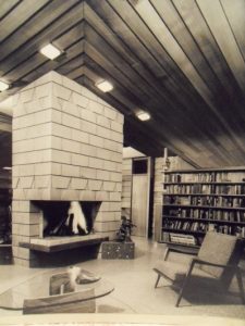 Intérieur de la maison Podell, peu après sa construction en 1959.