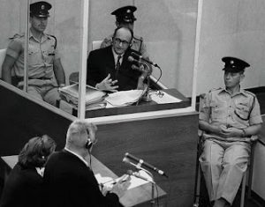 le-moment-eichmann-questionne-par-les-historiennes-sylvie-lindeperg-et-annette-wieviorka%2cm294002