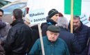 Rétro: une poignée de manifestants radicalement contre Pontourny Rétro: une poignée de manifestants radicalement contre Pontourny