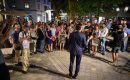 Tours: quand Chalumeau, le marcheur de Tours, fait des étincelles Tours: quand Chalumeau, le marcheur de Tours, fait des étincelles