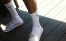 Emmanuel Macron va lui aussi porter des claquettes-chaussettes cet été Emmanuel Macron va lui aussi porter des claquettes-chaussettes cet été