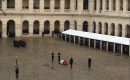 Des minutes de silence, à la mémoire du lieutenant-colonel Beltrame Des minutes de silence, à la mémoire du lieutenant-colonel Beltrame