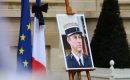 Encore une minute, s’il-vous-plaît Encore une minute, s’il-vous-plaît