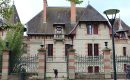 Moulins, une perle sur l’Allier Moulins, une perle sur l’Allier