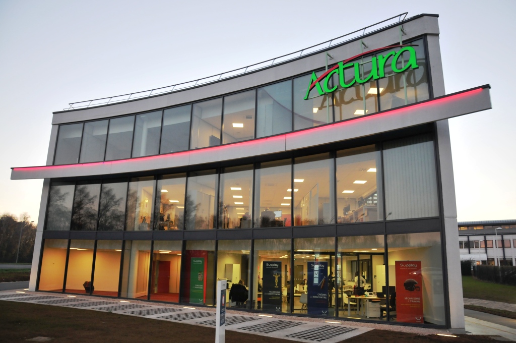 Blois Le Centre D Affaires Victoria 2 Inaugure Magcentre