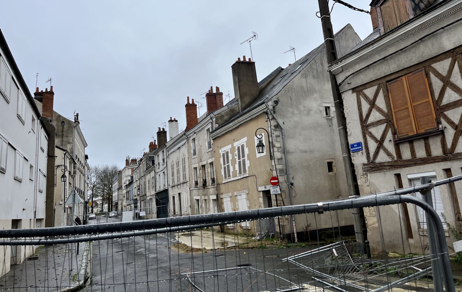 [Rétro] Orléans BourgogneEst le village abandonné Mag