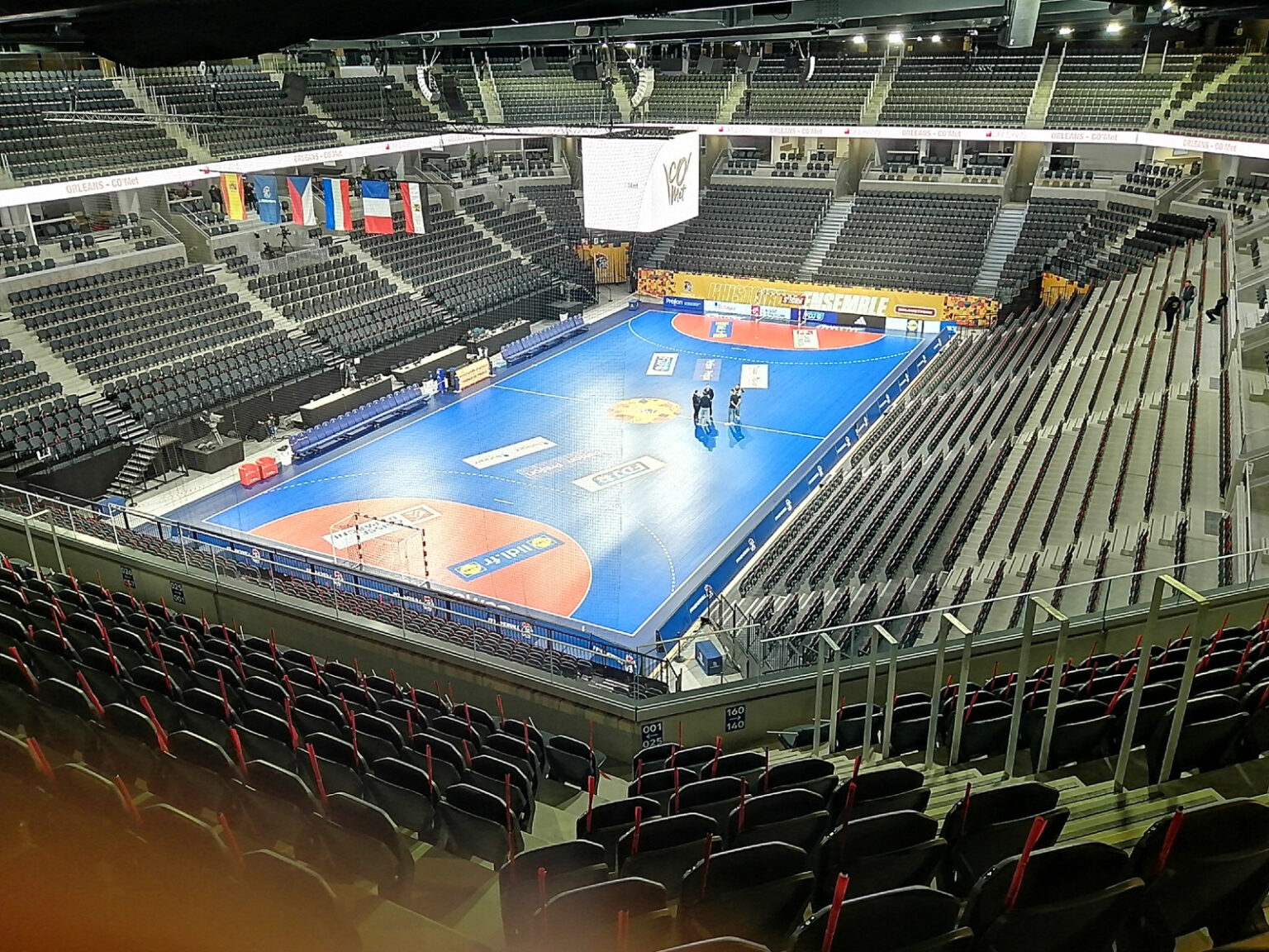 arena orleans tours sft