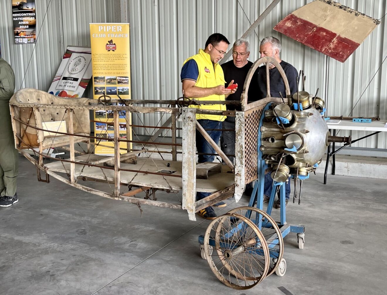 Antoine Ross et son projet de restauration d'un Caudron G3.