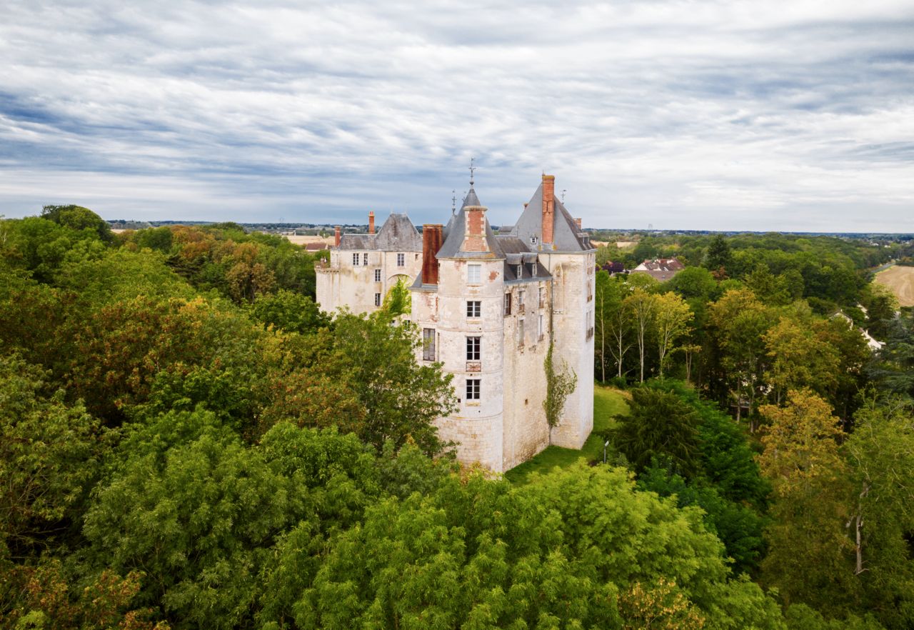 Château de Saint-Brisson-sur-Loire : retour sur l’histoire d’un trésor médiéval à explorer