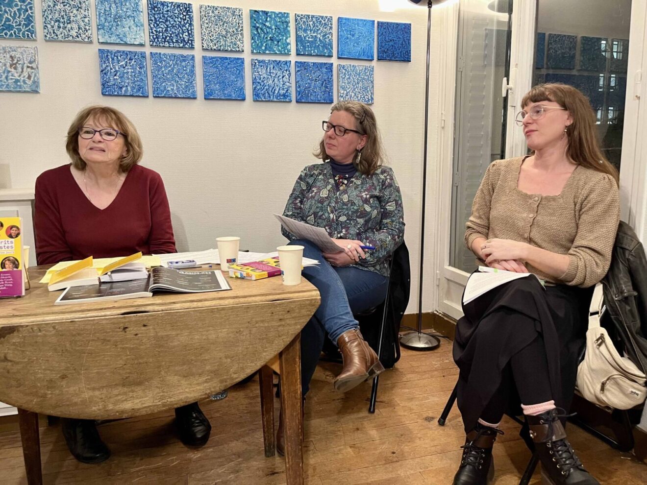 Dominique Bréchemier, Diane Marchand et Coraline Cauchi aux Temps Modernes pour son dernier livre "Écrits féministes II. De 1970 à nos jours. Photo Sophie Deschamps 