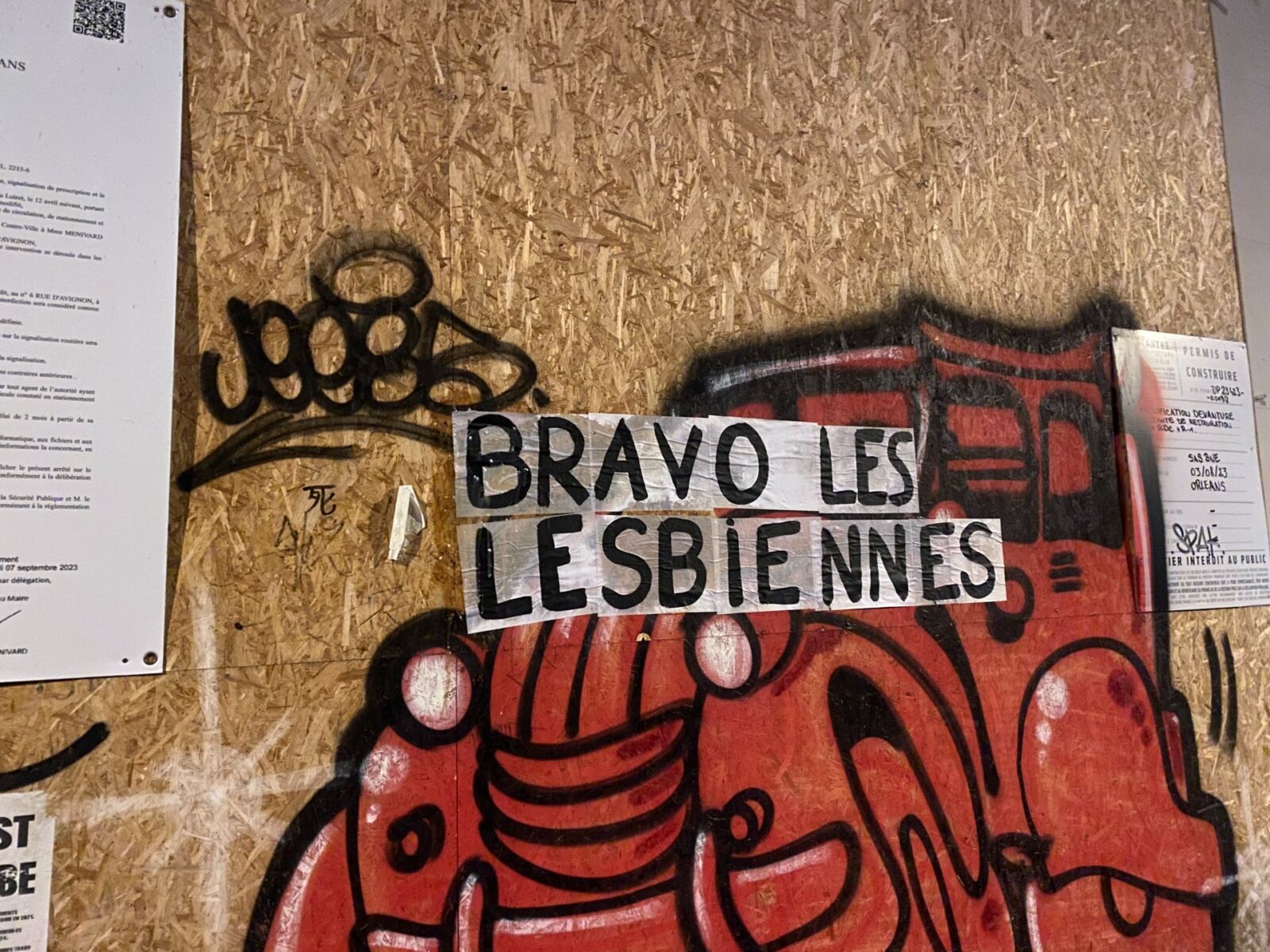Collage féministe aperçue dans les rues d'Orléans. Crédit : Jeanne Beaudoin. 