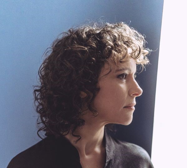 La chanteuse Emily Loiseau
