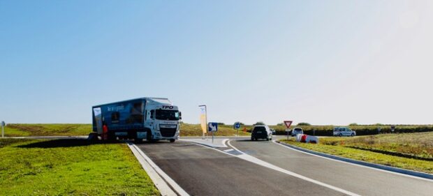 Camion sur la nouvelle déviation Villedieu