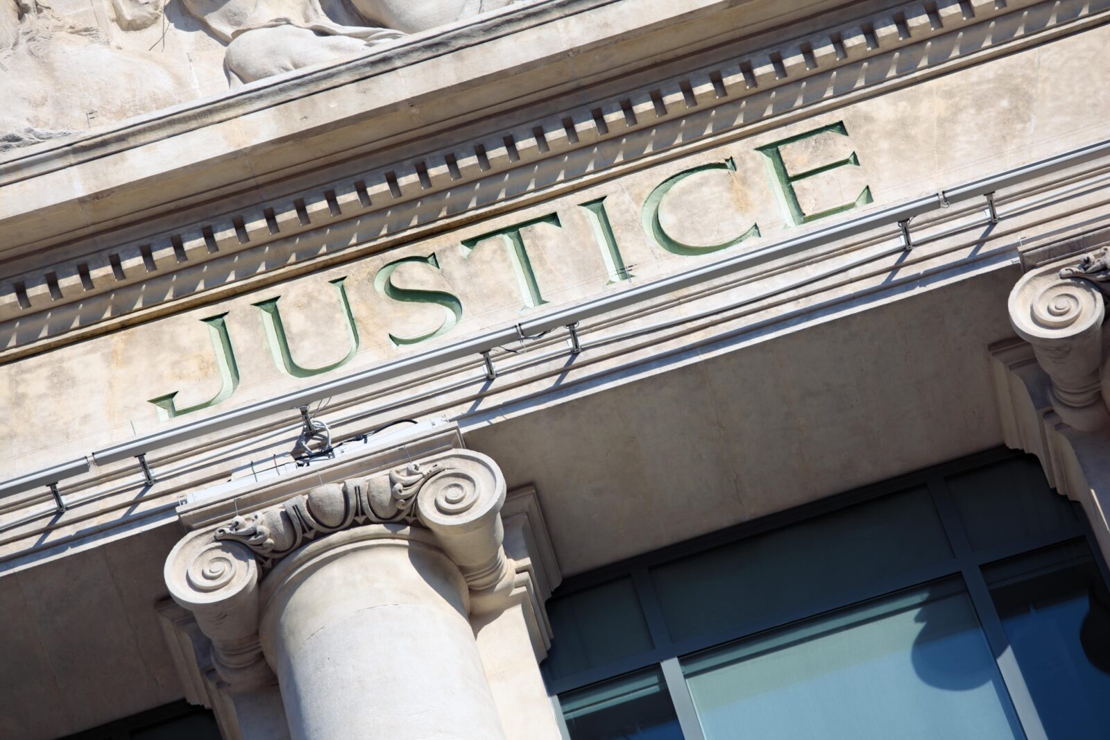 Les nouvelles Chroniques judiciaires de Joséphine au Tribunal d'Orléans #1