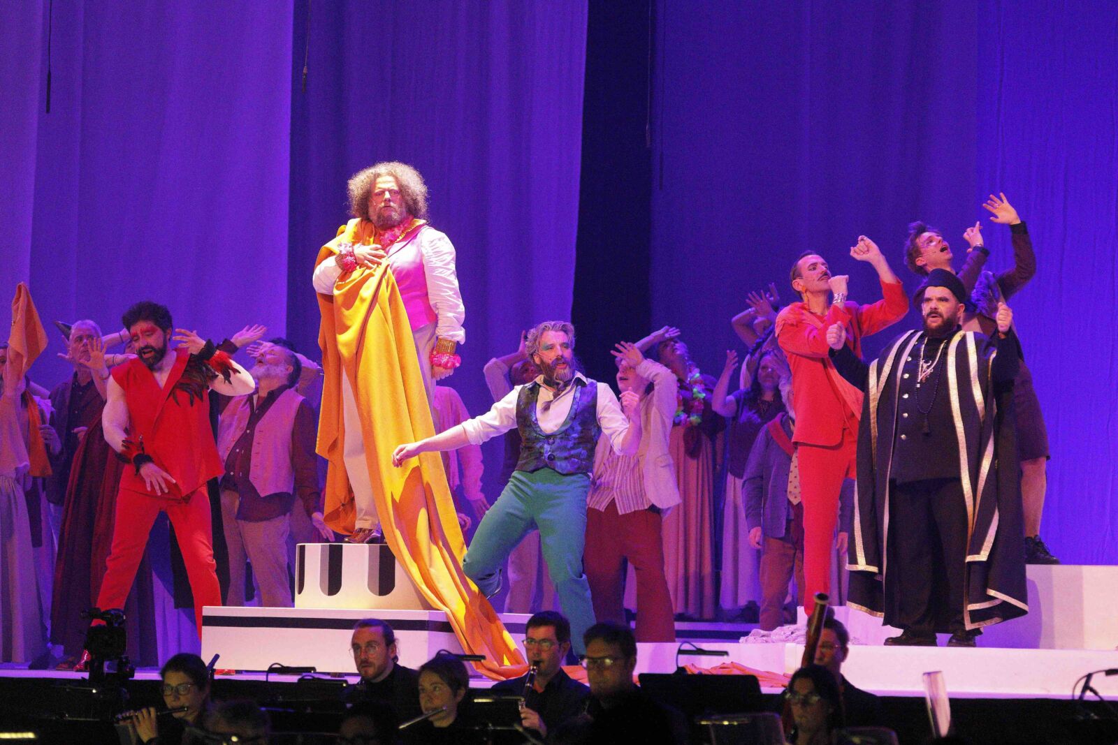 La Bella Helena en el Zénith de Orleans: un triunfo de música, imágenes y humor